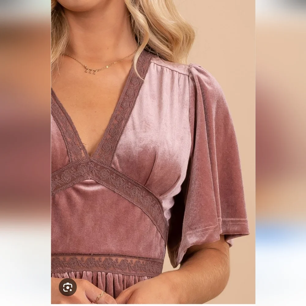 Velvet  Dress With Lace - Picture 2 of 7